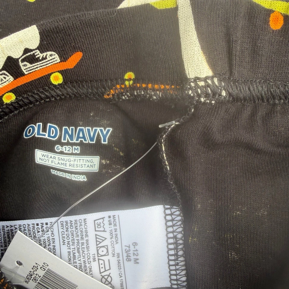 Halloween Baby 2pc PJs Ghost Skateboard 6-12 Months Long Sleeve Top Pants NWT