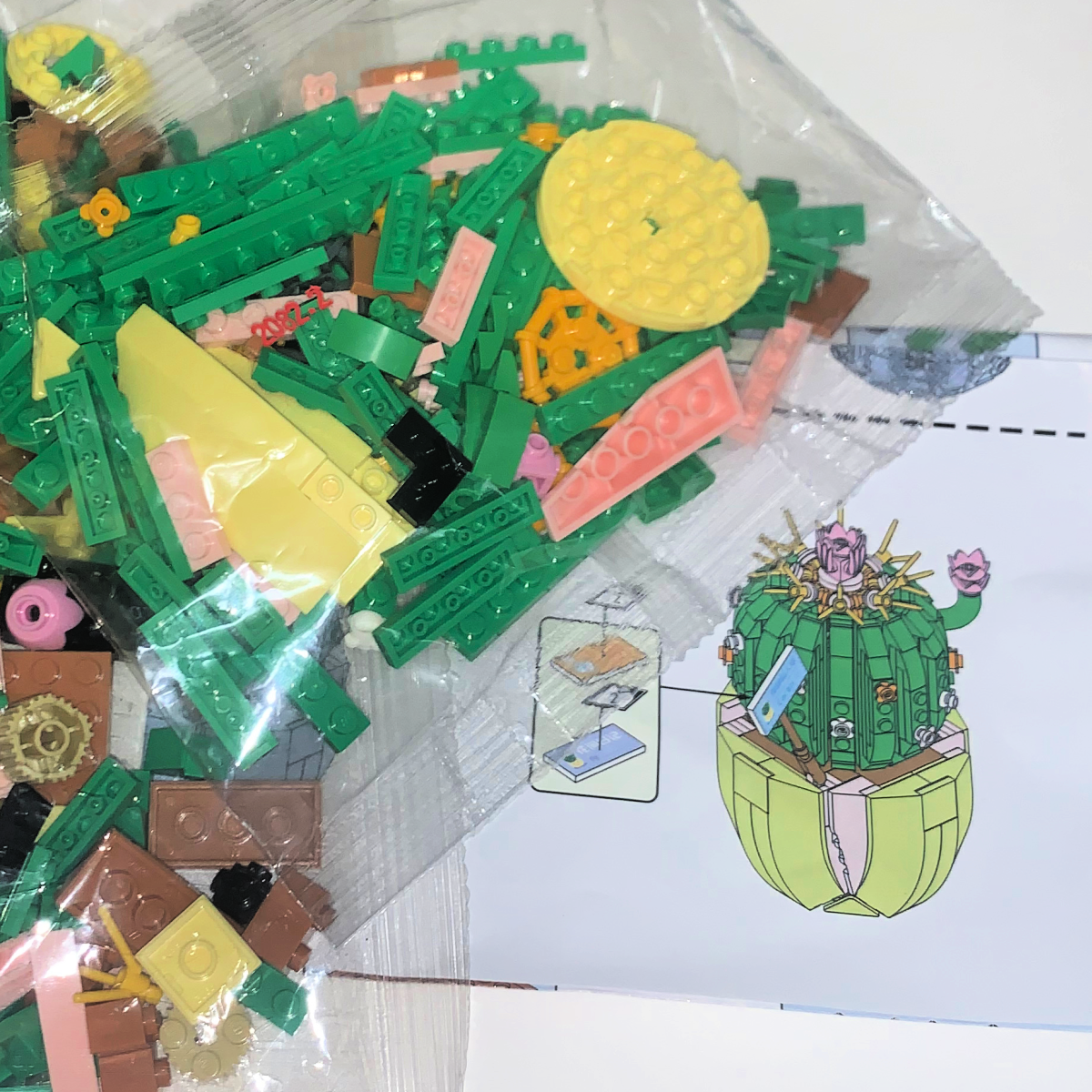 Mini Cactus Flower Building Block Potted Plant Garden #2082 NEW No Box