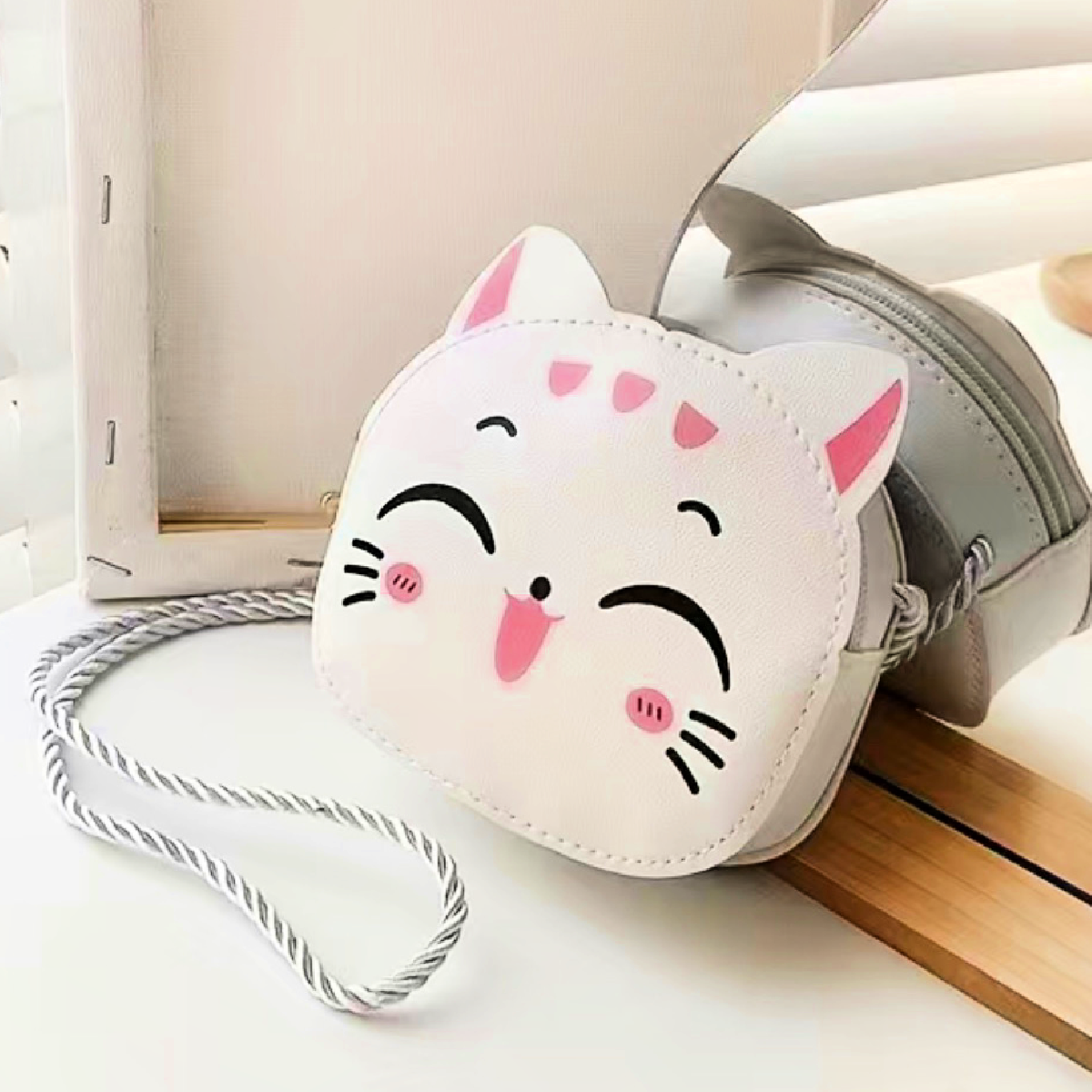 Cute Little Cartoon Cat Crossbody Bag Mini Zipper Coin Purse Lightweight NEW