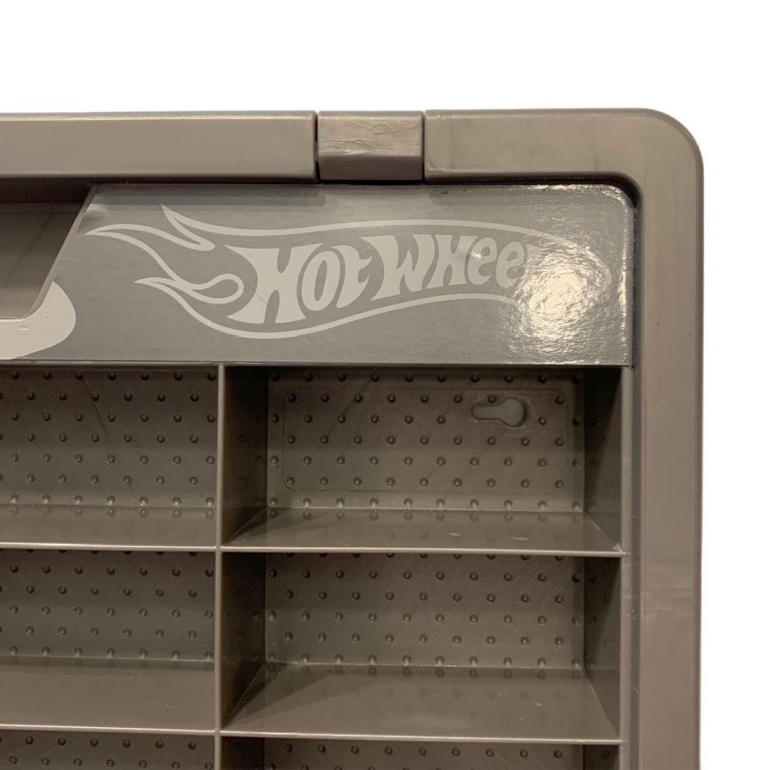 Hot Wheels 16 Car Wall Mount Display Storage Case 2006 Blue Silver/Gray Mattel