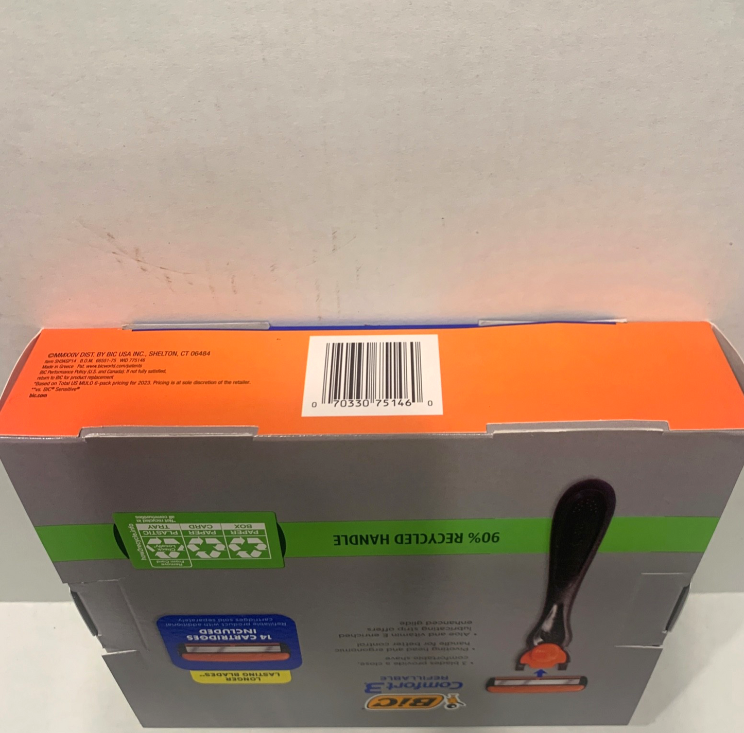 BIC Comfort 3 Refillable Men's Razor Set 14 Cartridges, 15-Piece Giftbox Set New