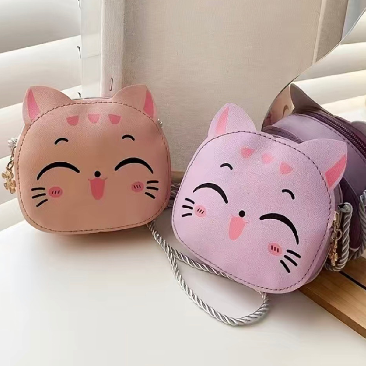 Cute Little Cartoon Cat Crossbody Bag Mini Zipper Coin Purse Lightweight NEW