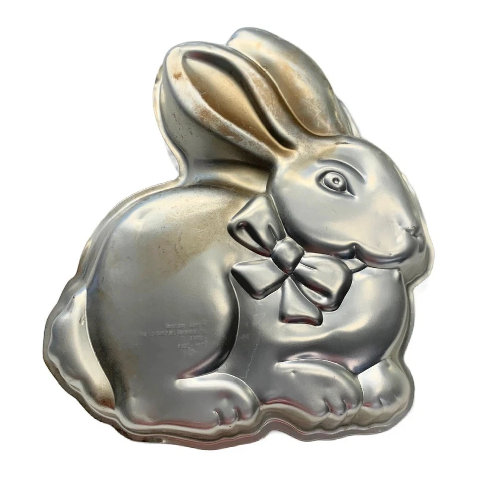 Wilton Vintage Cake Aluminum Pans