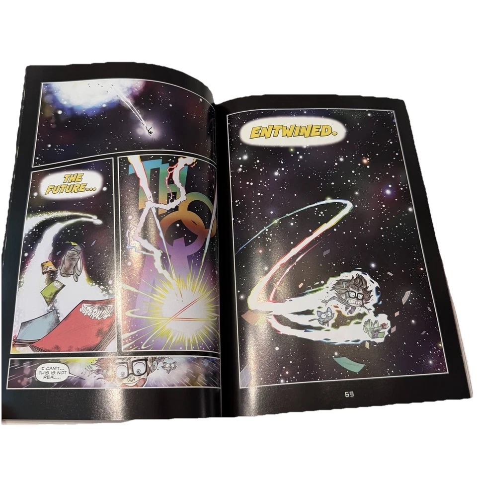 Pepper Page Saves the Universe! (The Infinite Adventures of Supernova) by Walke