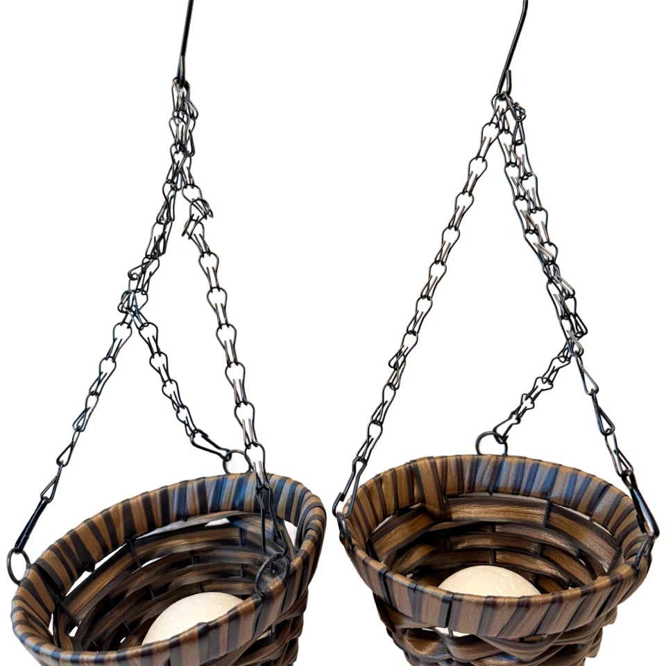 Resin Rattan Set of 2 Cone Hanging Planter Baskets Indoor & Outdoor Crafts NWOT