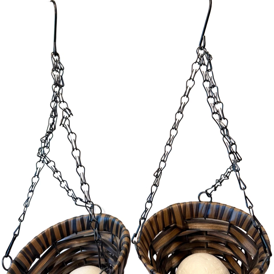 Resin Rattan Set of 2 Cone Hanging Planter Baskets Indoor & Outdoor Crafts NWOT