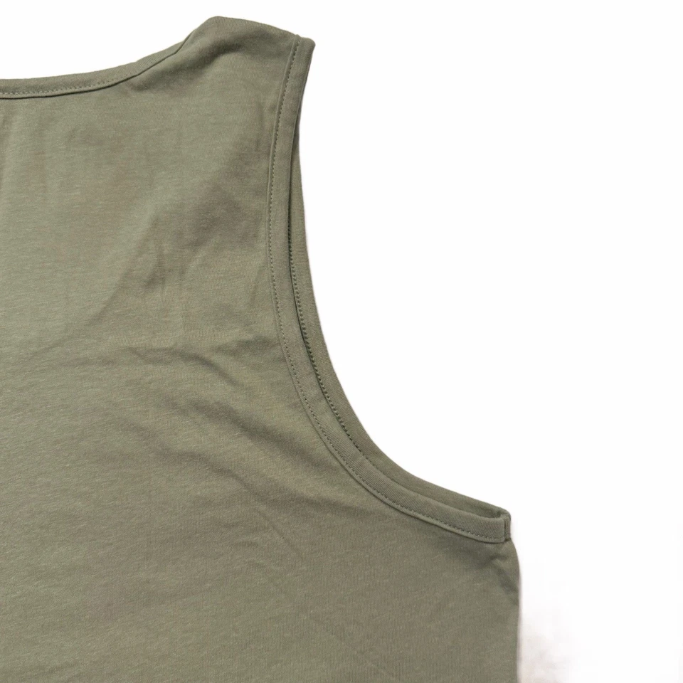 Men's Tank Top Size Medium Scoop Neck Wide Strap Green NWT