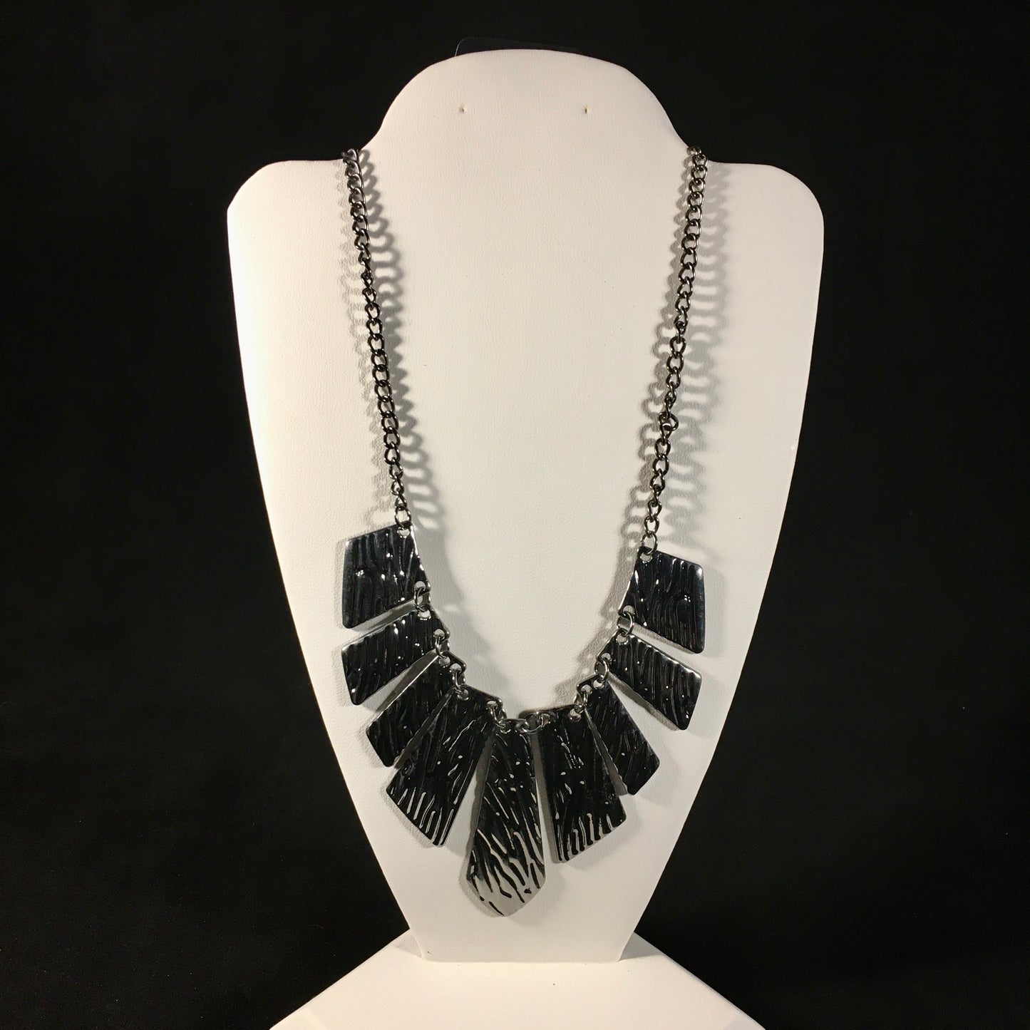 Texture Tigress - Black