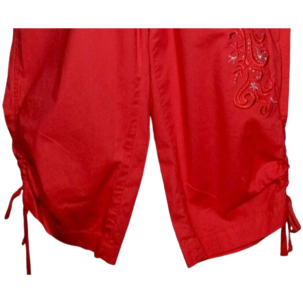 Roz & Ali Capri Pants Dressbarn Floral Embroidery Casual Size 4 Red Junior Women